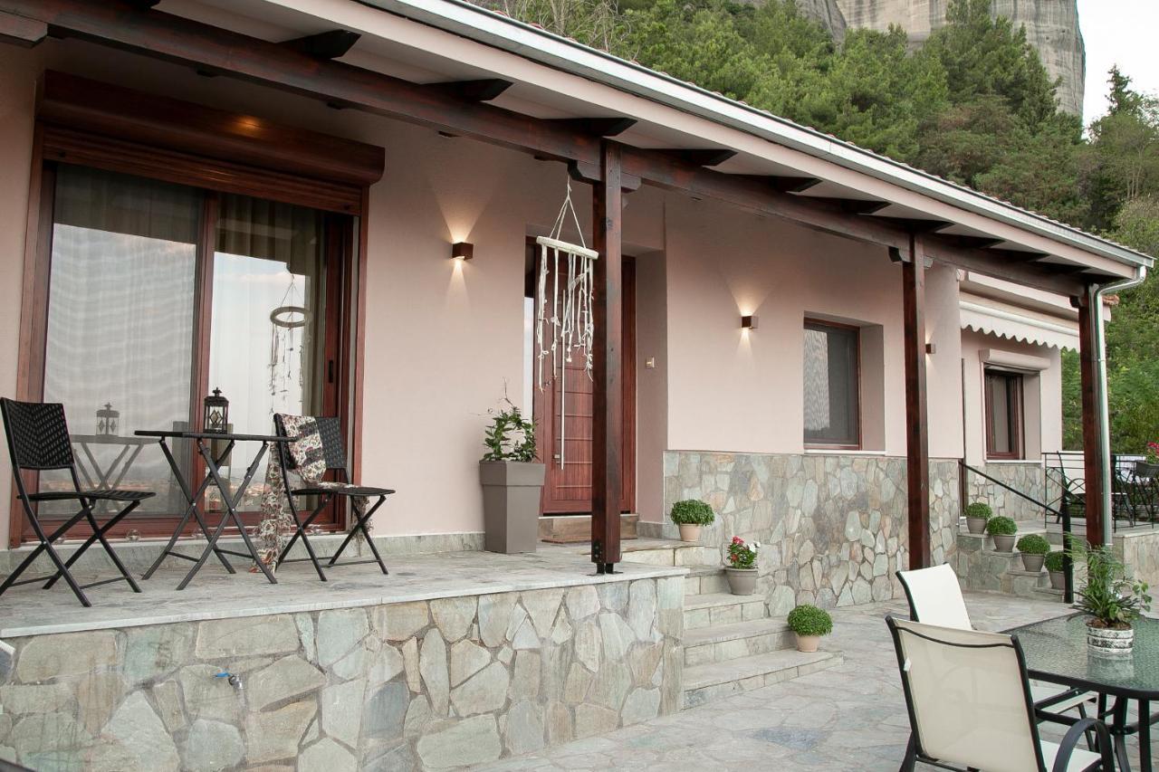 Under The Rocks Meteora Panoramic View Villa Kalambaka Exterior photo
