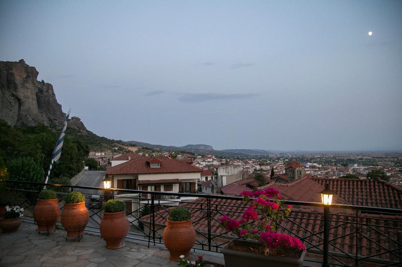 Under The Rocks Meteora Panoramic View Villa Kalambaka Exterior photo